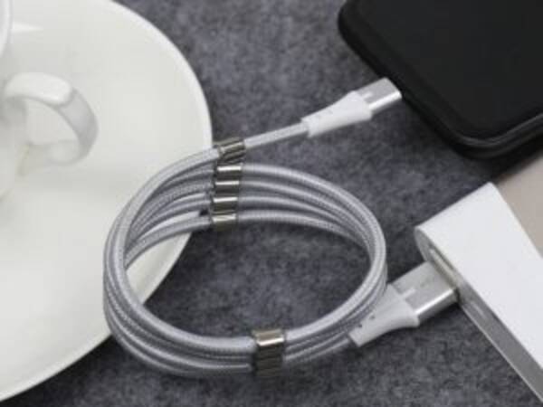 ループにしてマグネットで整頓収納できる充電ケーブル Speedy はpd給電にも対応 年8月15日 エキサイトニュース