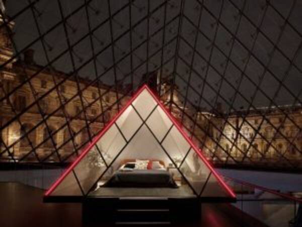 Airbnb 1夜限りのルーブル美術館ピラミッドの 宿 を提供 19年4月8日 エキサイトニュース