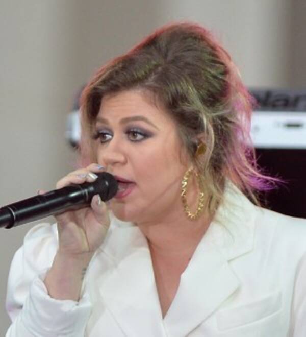 ケリー クラークソン 2年に及ぶ離婚協議に終止符 元夫に高額な配偶者扶養費支払うことに 22年3月10日 エキサイトニュース