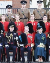 ウィリアム王子＆キャサリン妃「セント・パトリックス・デー」のパレードに出席　伝統的なシャムロックの贈呈式行う