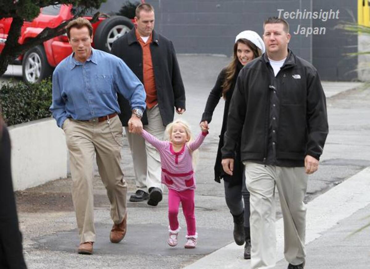 イタすぎるセレブ達 A シュワルツェネッガー家族写真その1 まさかのお孫さん 10年12月8日 エキサイトニュース