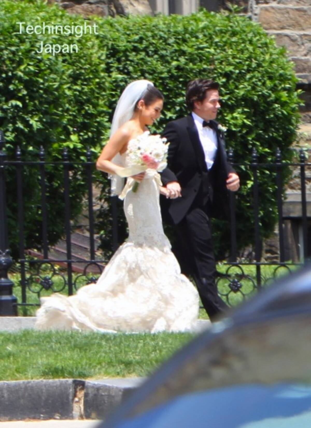 イタすぎるセレブ達 女優ミラ クニスと俳優マーク ウォールバーグが結婚式を挙げる 11年7月7日 エキサイトニュース 2 2