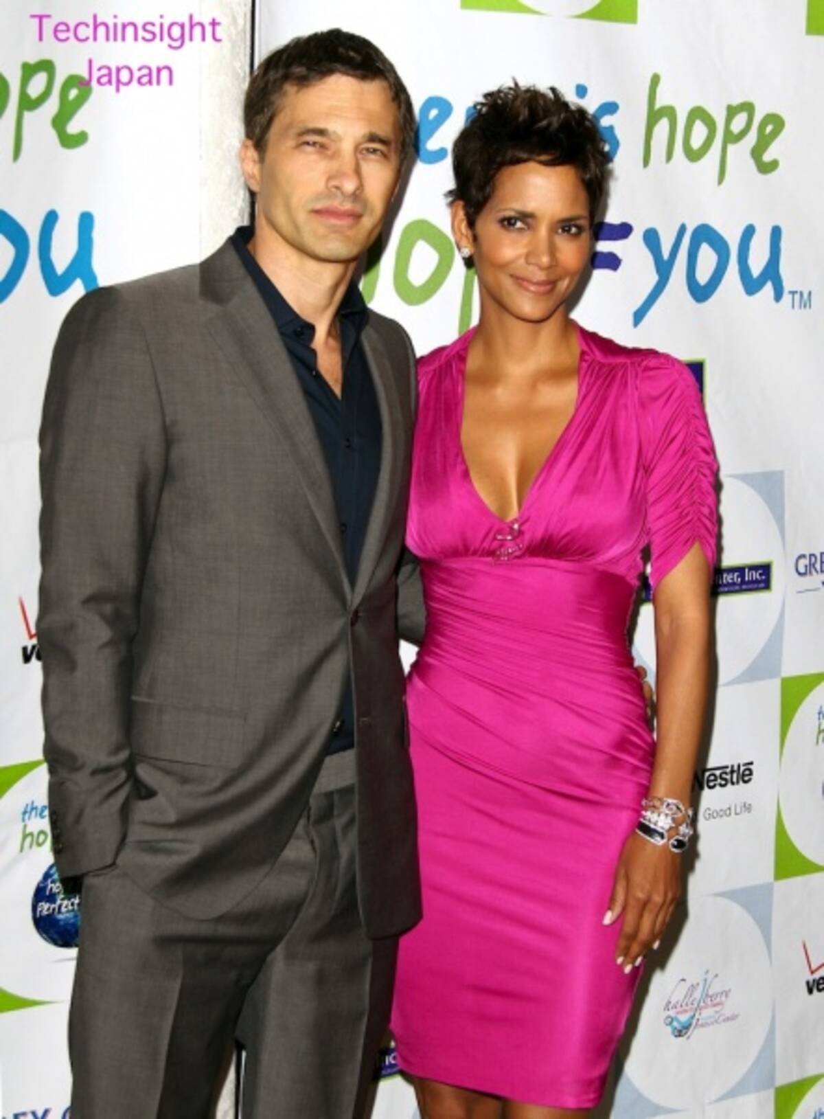 イタすぎるセレブ達 番外編 女優ハル ベリー 恋人オリヴィエ マルティネスととうとう婚約 12年1月12日 エキサイトニュース