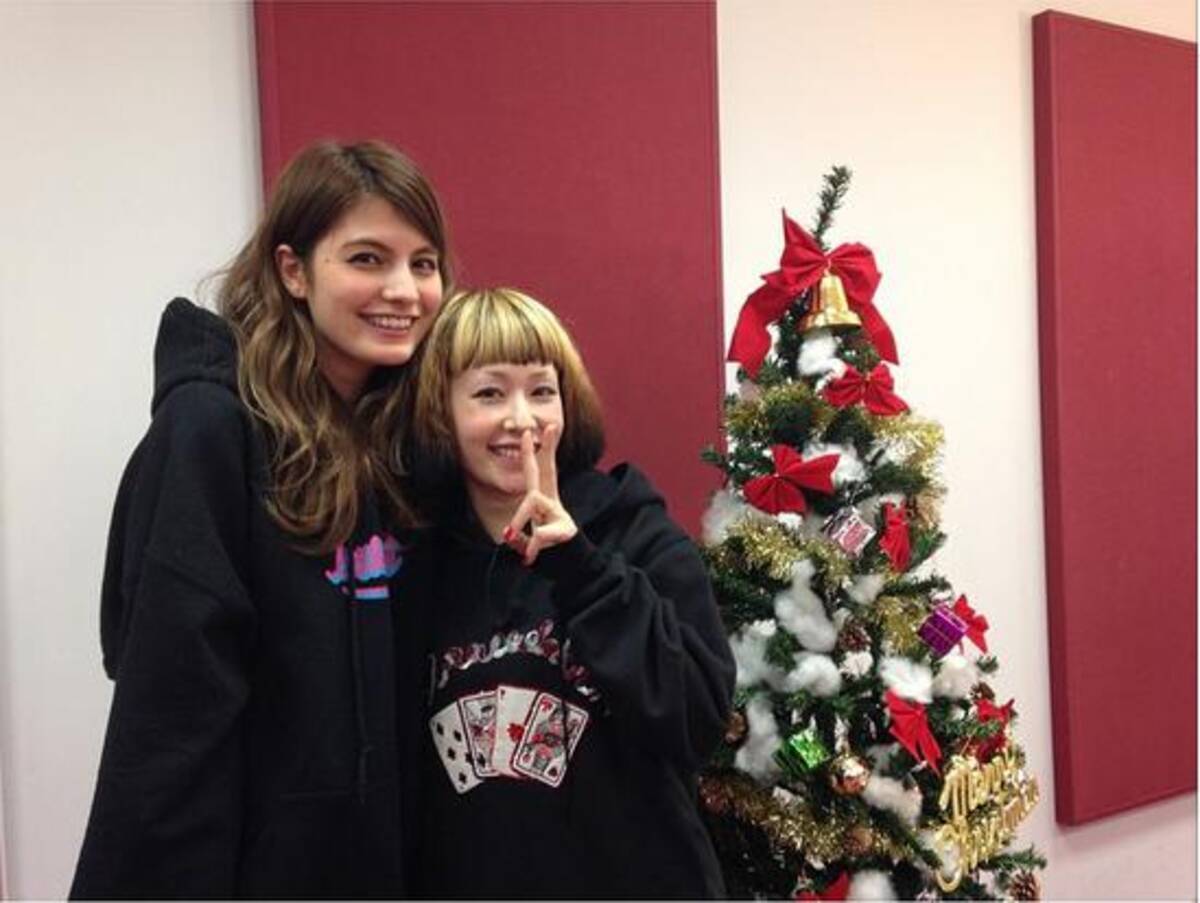 マギーと並ぶ木村カエラが 子供 に見える 可愛いツーショットは最高 14年12月19日 エキサイトニュース