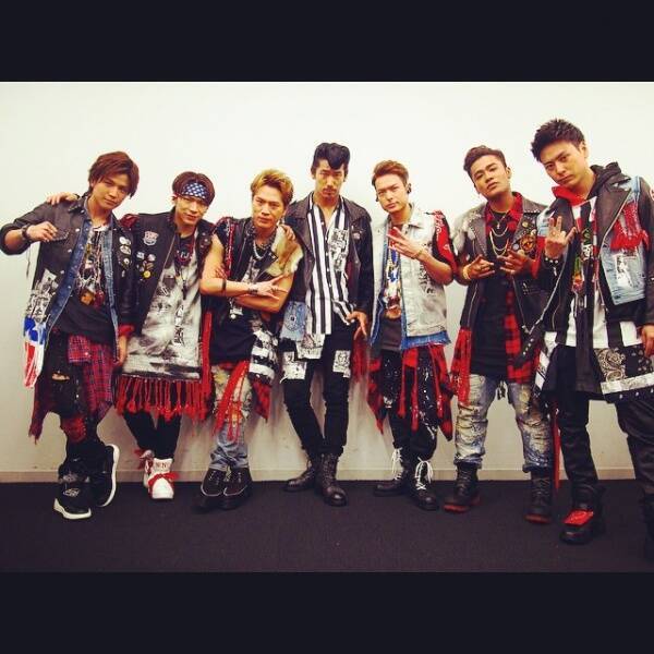 三代目jsb ド派手衣装で7人の豪華ショット披露 三代目はやっぱりサイコー 15年4月26日 エキサイトニュース