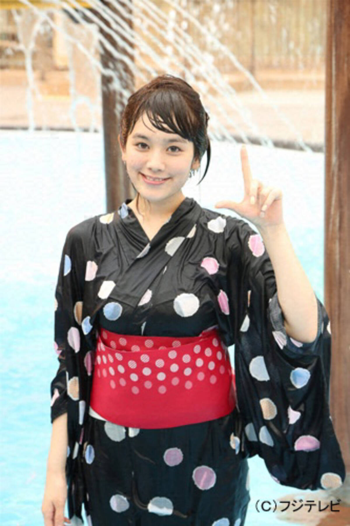 筧美和子が浴衣姿でビショ濡れ 新大使就任も 本当にプロデューサーをうらみました 15年7月2日 エキサイトニュース