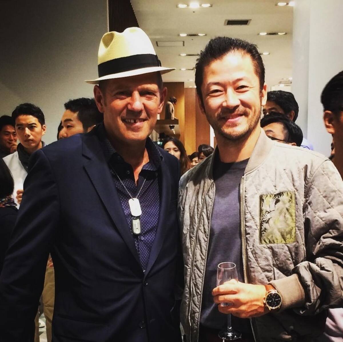 浅野忠信が The Clash ポール シムノンとの 激レア 写真を公開 15年8月31日 エキサイトニュース