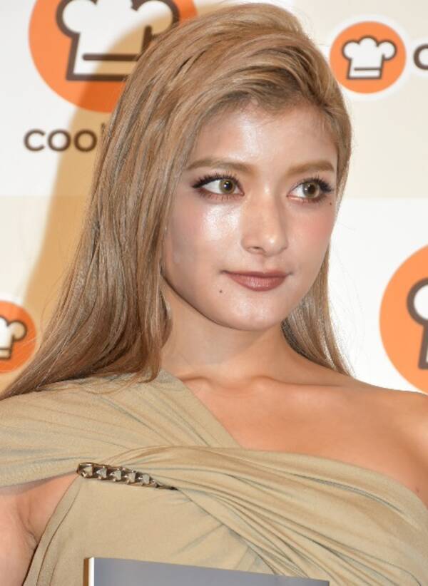 ローラと三代目jsb 登坂広臣の交際報道 ファンの願いは 本人の口から真実を 16年8月4日 エキサイトニュース