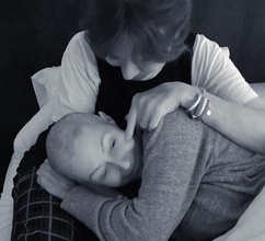 『ビバヒル』シャナン・ドハーティー、乳がん闘病に寄り添う母に感謝