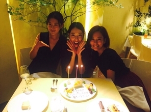 戸田恵梨香、28歳の誕生日を水川あさみ＆玄理とお祝い「幸せーー!!」