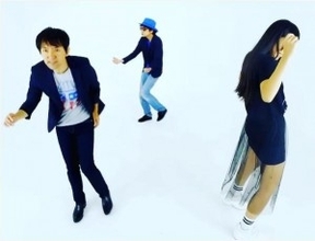 3776井出ちよの、柴山一幸の新曲MVで踊る石田彰Pに「オノヨーコさんぽい」