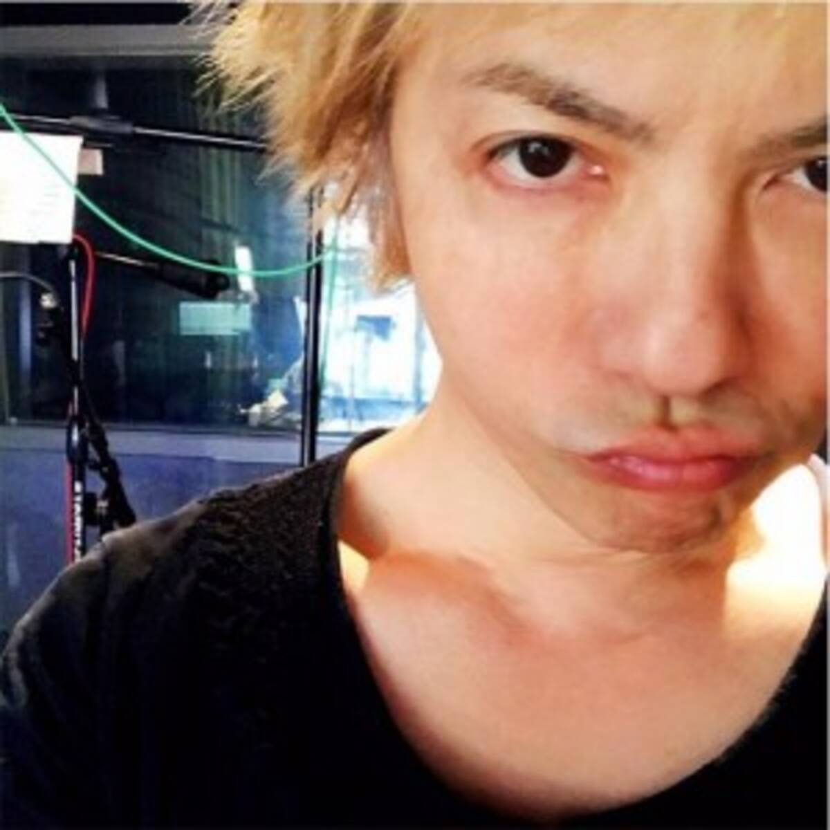 Hyde 48歳の 金髪すっぴん に絶賛の声 少年のよう 2017年1月31日 エキサイトニュース