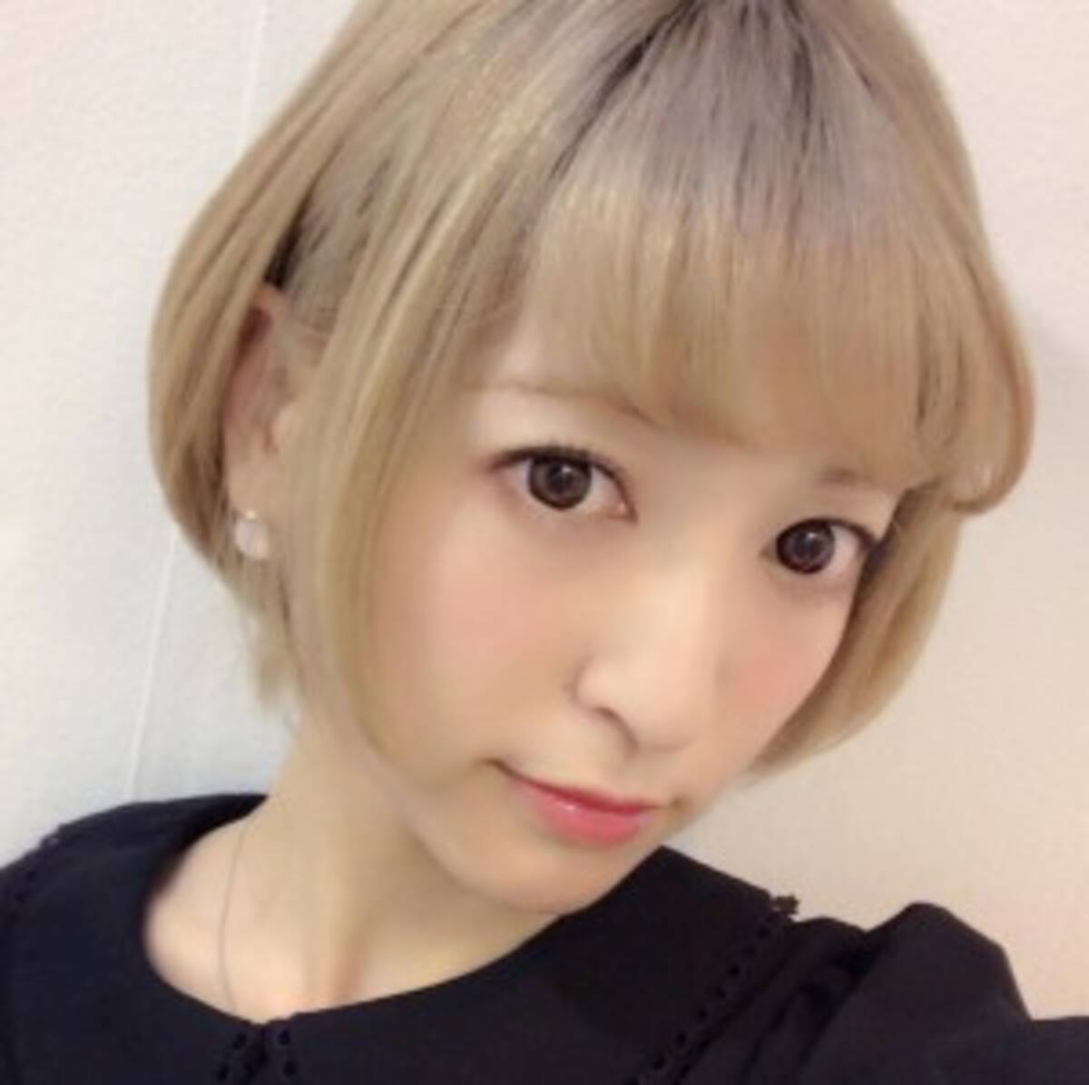 神田沙也加 ミセスの30代は短い髪で ショートボブに大胆イメチェン 17年5月21日 エキサイトニュース