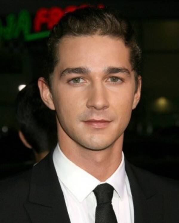 シャイア ラブーフ 俺は権利あるアメリカ人だ 逮捕時の荒れた様子が明らかに 17年7月12日 エキサイトニュース