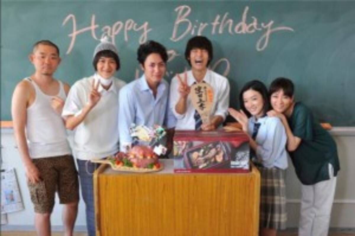 窪田正孝の誕生日 僕たちがやりました 関係者が 肉ケーキ でお祝い 17年8月6日 エキサイトニュース