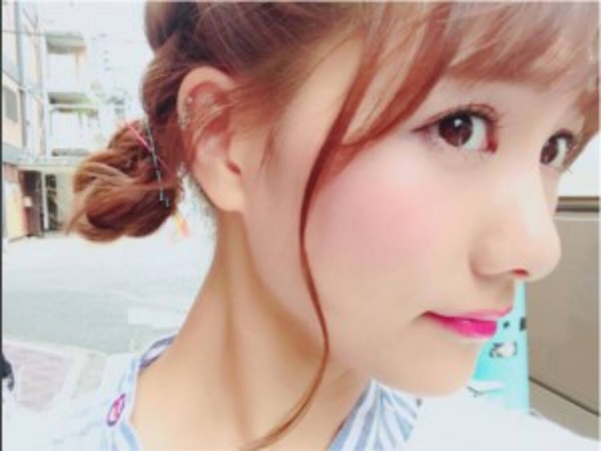 宮澤佐江が お団子ヘア でイメチェンショット 透明感がすごい と反響 17年8月30日 エキサイトニュース