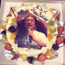 PUFFY大貫亜美、誕生日を「松本人志ケーキ」で祝う