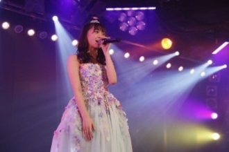 木崎ゆりあ“AKB48卒業公演”に川栄が感慨「いつもヤンキーみたいなのにお姫様だった」