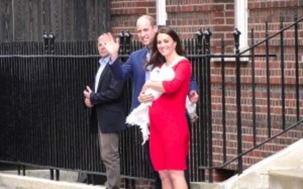 キャサリン妃がこよなく愛するブランド ジェニー パッカム 3回のベビーお披露目でも 18年4月26日 エキサイトニュース