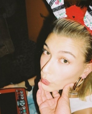 ジャスティン ビーバーが右眉に新タトゥー ヘイリー ボールドウィンへのトリビュートか 18年11月4日 エキサイトニュース