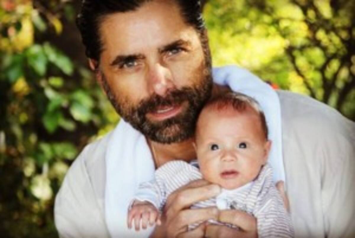 フラーハウス ジョン ステイモス トーク番組で 息子が恋しい と涙 18年10月日 エキサイトニュース