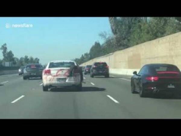 血糊に死体人形まで ハロウィン仕様の人騒がせな走行車 米 動画あり 18年11月1日 エキサイトニュース 血糊に死体人形まで ハロウィン仕様の人騒がせな走行車 米 動画あり 18年11月1日 エキサイトニュース