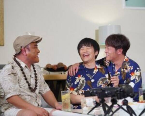 ナカイの窓 ハワイロケのオフショット バカリズムの投稿に Beginかと思った の声 19年4月1日 エキサイトニュース