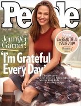ジェニファー・ガーナー（47）　米誌『People』の「美しい人」特集号表紙を飾る