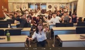 “ゆうこす”菅本裕子が東大で講義、関喜史氏「すげーいい授業」