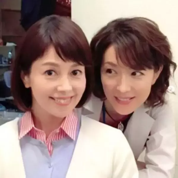 沢口靖子＆若村麻由美、奇跡のアラフィフ2ショットに「美しすぎ可愛すぎ」