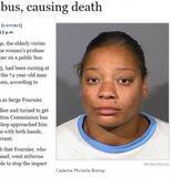 「「狂暴すぎる」女　高齢者をバスから突き飛ばし殺害（米）＜動画あり＞」の画像1