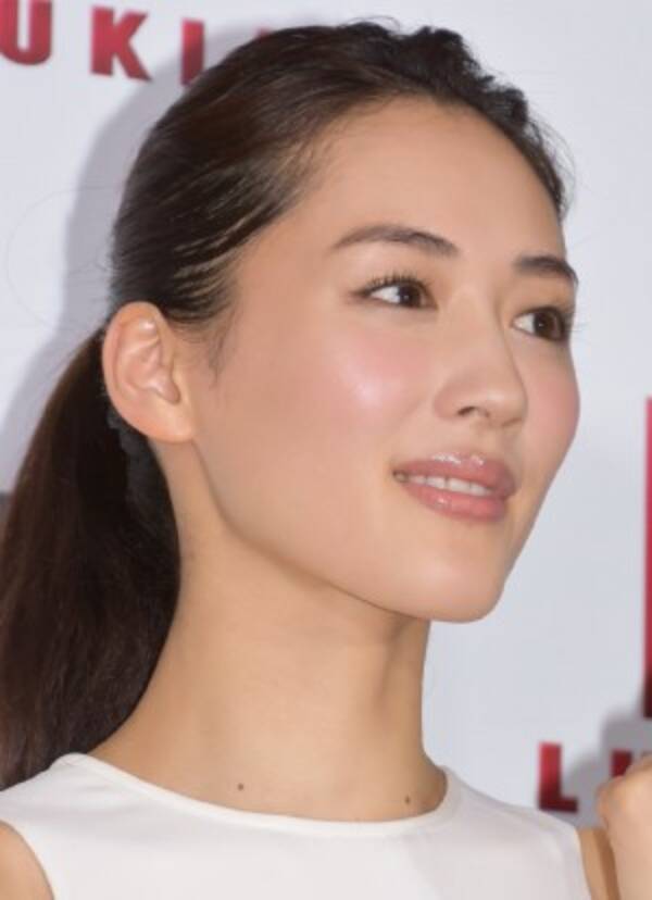 綾瀬はるかが1位 井森美幸は 快挙 美肌だと思う有名人 ランキング 19年5月25日 エキサイトニュース