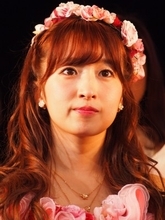 梅田彩佳“AKB48劇場三列目8番”時代から胸にした思い　市川美織が共感「その言葉私も大切にしています」