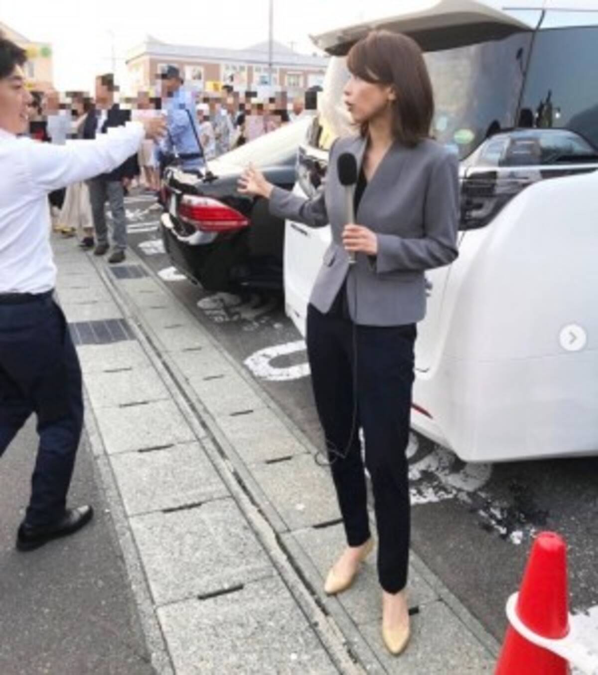 加藤綾子 選挙戦の取材ファッションに絶賛の声 スタイル良すぎ ジャケットはどちらの 19年7月18日 エキサイトニュース