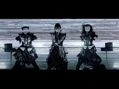 BABYMETAL『Elevator Girl』MVに藤平華乃、サマソニ大阪の“アベンジャーズ”は鞘師里保