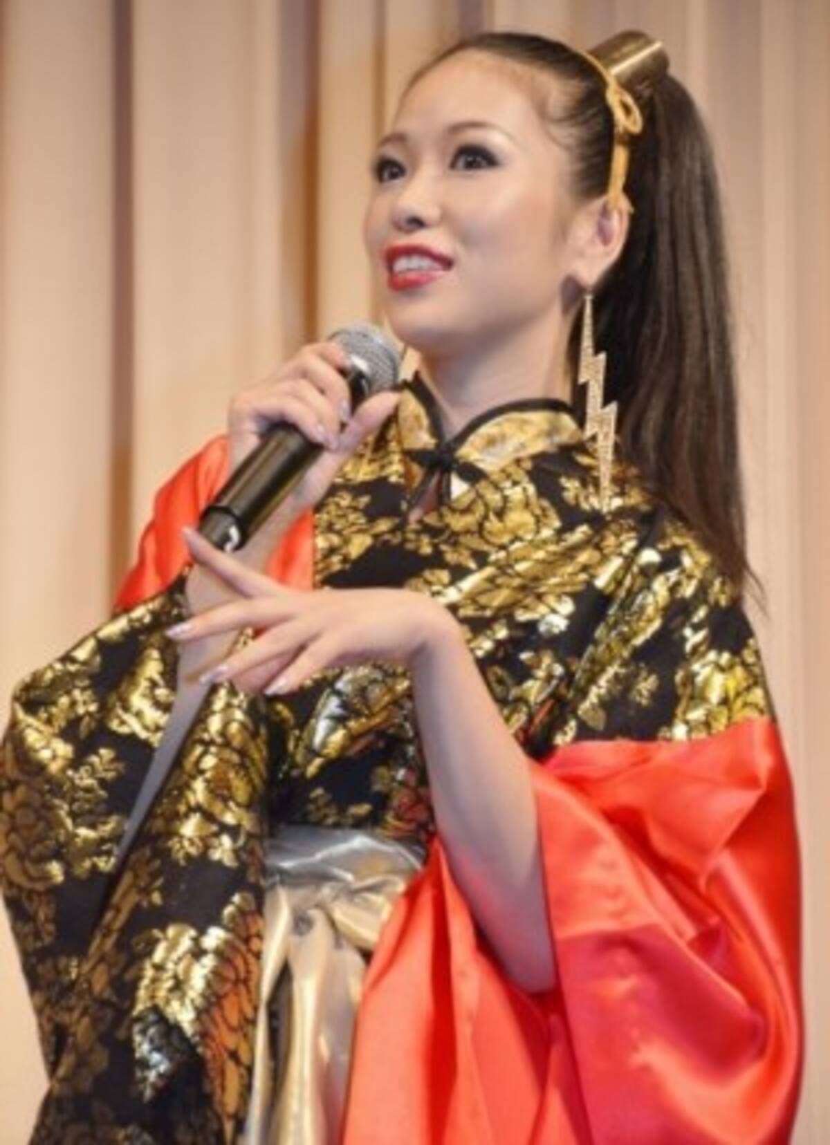 紅蘭が切った髪をヘアドネーションへ 45cmカットしてショートボブに エキサイトニュース 紅蘭が切った髪をヘアドネーションへ 45cmカットしてショートボブに エキサイトニュース