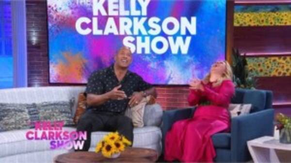 ドウェイン ジョンソン 親友ケヴィン ハートの代わりにトーク番組出演 ハネムーンを切り上げて 19年9月11日 エキサイトニュース