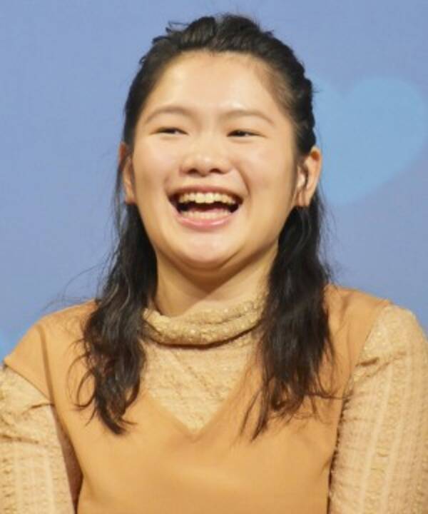 富田望生にベテラン藤田朋子がメロメロ 人を笑顔にさせるチャーミングな女優さん 19年10月12日 エキサイトニュース