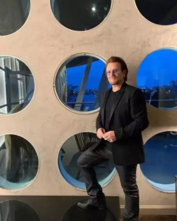 「U2」ボノ、外出禁止令のイタリアに捧げる新曲を披露「最前線で働く人々へ歌う」