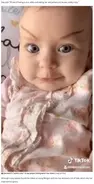怒り顔の生後3か月の赤ちゃん ママが撮ったパスポート写真は眉間にしわが 英 年5月28日 エキサイトニュース