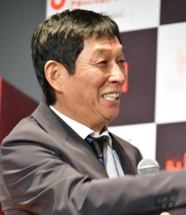 明石家さんま 大量の飛沫に視聴者衝撃 アクリル板のあちこち飛んでいる 予想外に多すぎ 年6月3日 エキサイトニュース