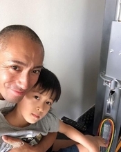 市川海老蔵にあまえる勸玄くん、ピッタンコする姿に「そんな日もあるよね」の声