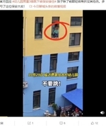 人呼んで ゴム少年 世界一柔軟な身体 でギネス世界記録を目指す歳男性 印 動画あり 年10月31日 エキサイトニュース