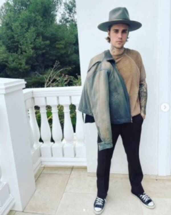 ジャスティン ビーバー 文化の盗用 と非難されたドレッドヘアをお団子にするも不評 丸刈りの方が10倍マシ 21年5月17日 エキサイトニュース