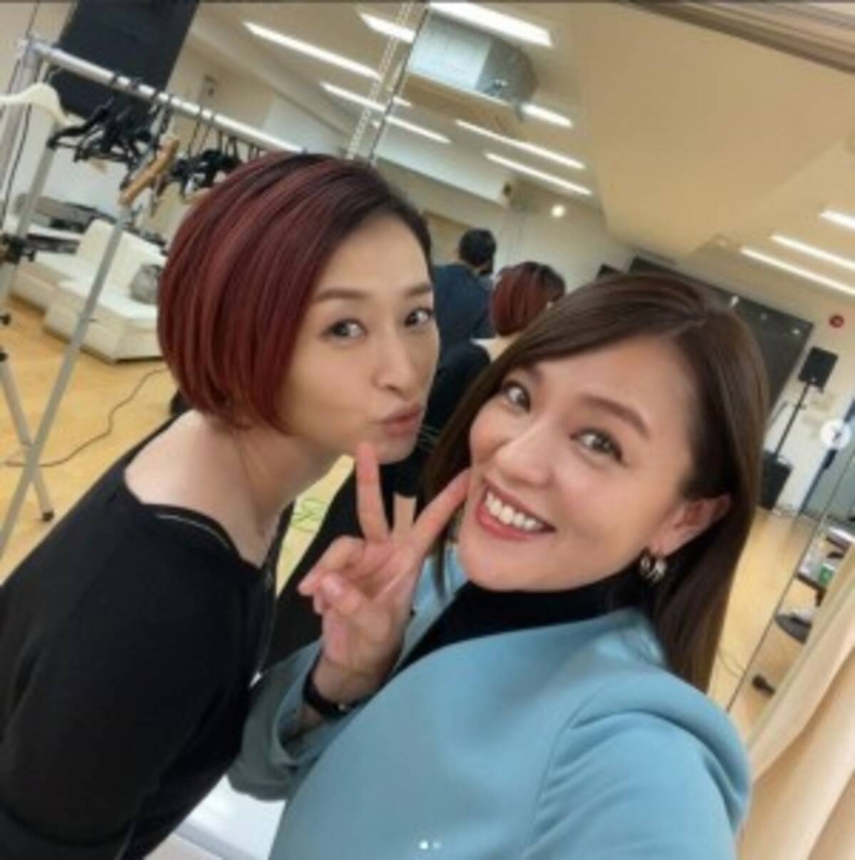 今井絵理子 島袋寛子 Speed 25周年で久々の再会 25年たっても私たちはあの頃のまま 21年11月12日 エキサイトニュース