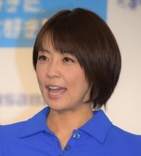 小林麻耶、市川海老蔵に怒り「泳ぐ暇があるならブログに書け!!」「お詫びの連絡をしたことは本当だと」