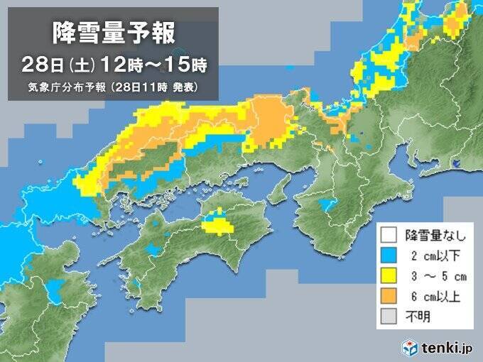 西日本や北陸　積雪急増　夕方まで大雪続く　交通障害など注意