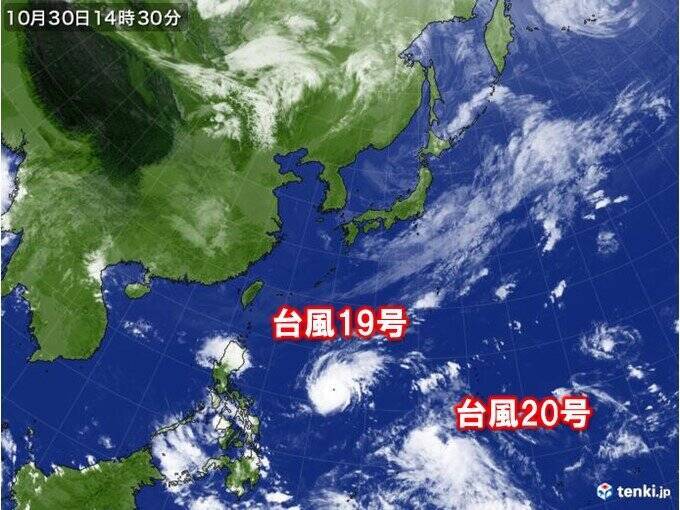 2つの台風 19号は猛烈な強さに 号は沖縄に近づく可能性も 年10月30日 エキサイトニュース