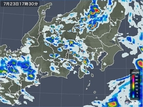 関東　今夜は雨注意　梅雨明け間近　あす暑い