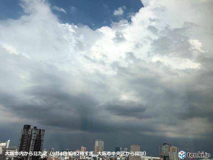 大気不安定　近畿や四国で局地的にどしゃ降りの雨